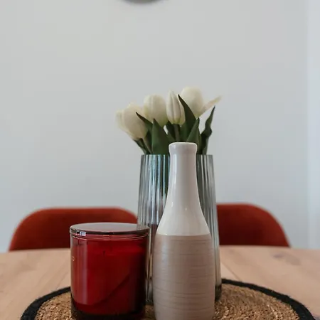 Artistic 2 Bedroom Heart Of Kapana Ap1 플로브디프