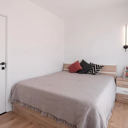 Artistic 2 Bedroom Heart Of Kapana Ap1 아파트 플로브디프